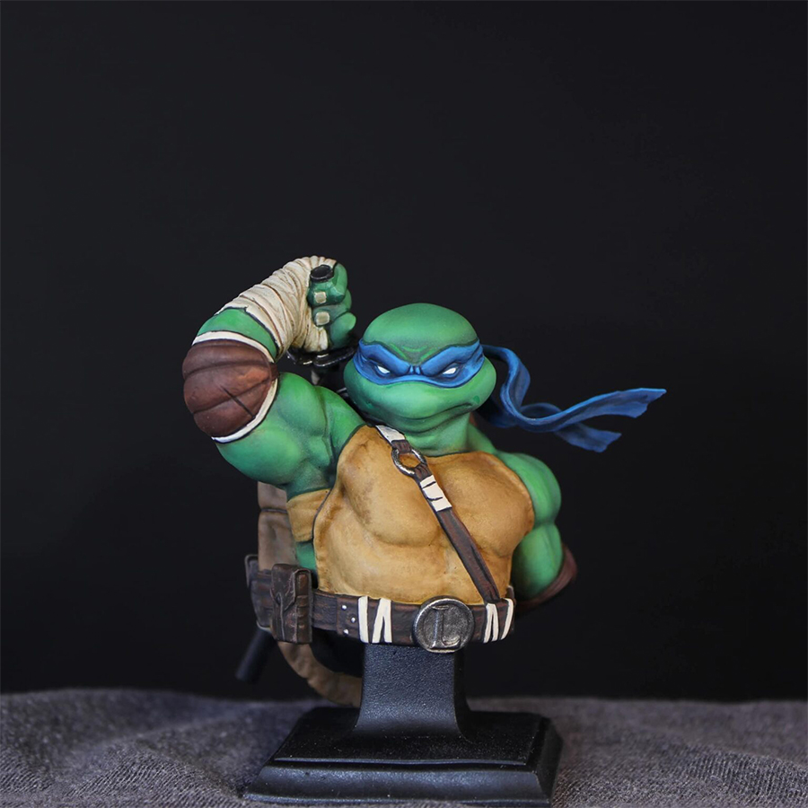 Unpainted 1/9 scale Leonardo bust 3D print in grey resin, shown assembled for display.