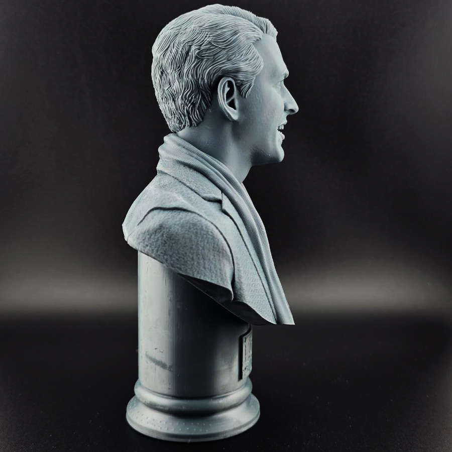 Grey resin model kit of George Bailey from It’s a Wonderful Life, 1/6 scale, unpainted and unassembled