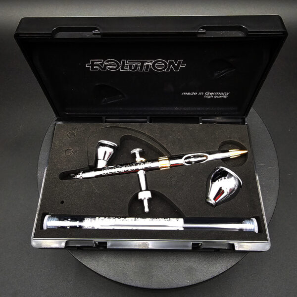 Harder & Steenbeck Evolution 2024 CRplus 2-in-1 airbrush, lightly used, complete set