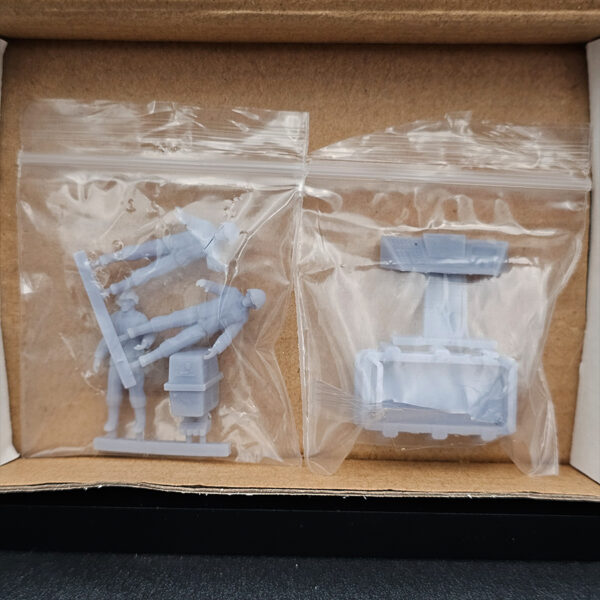 Cozmic Scale Models 1-72 Sci-Fi Hangar Crew Stash Sale