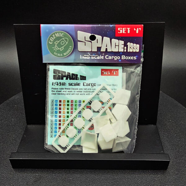 Cozmic Scale Models 1-48 Space 1999 Cargo Boxes Diorama Accessories