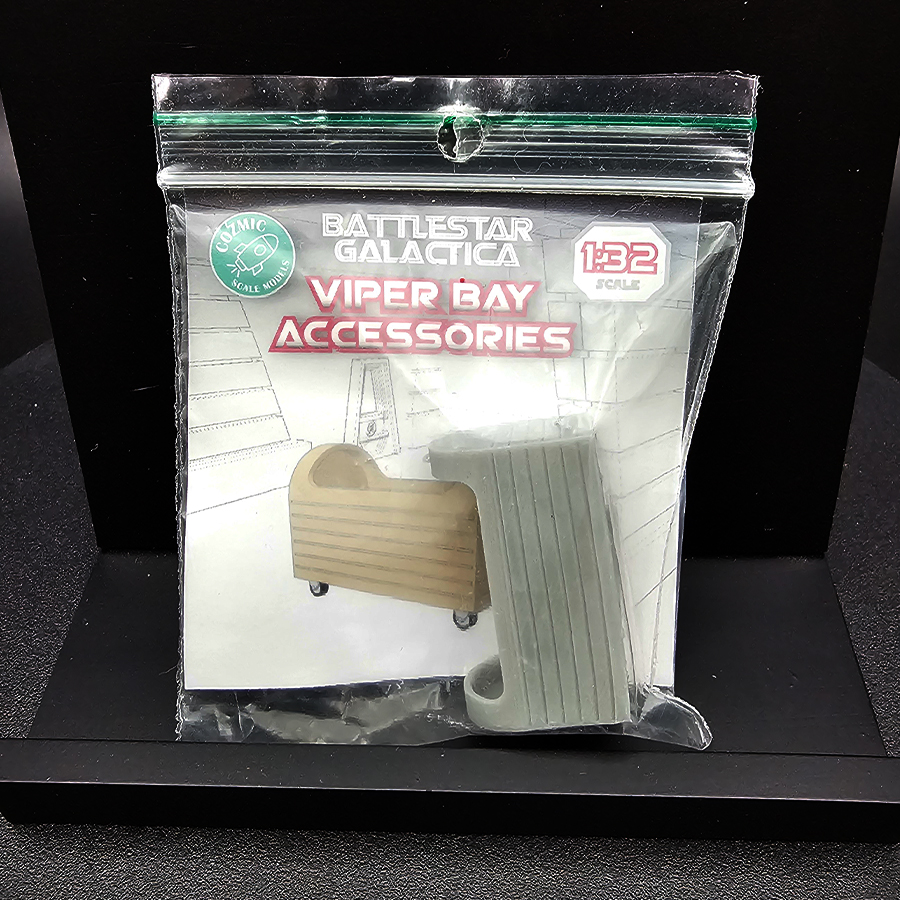Cozmic Scale Models 1-32 BSG Viper Bay Accessories Cart