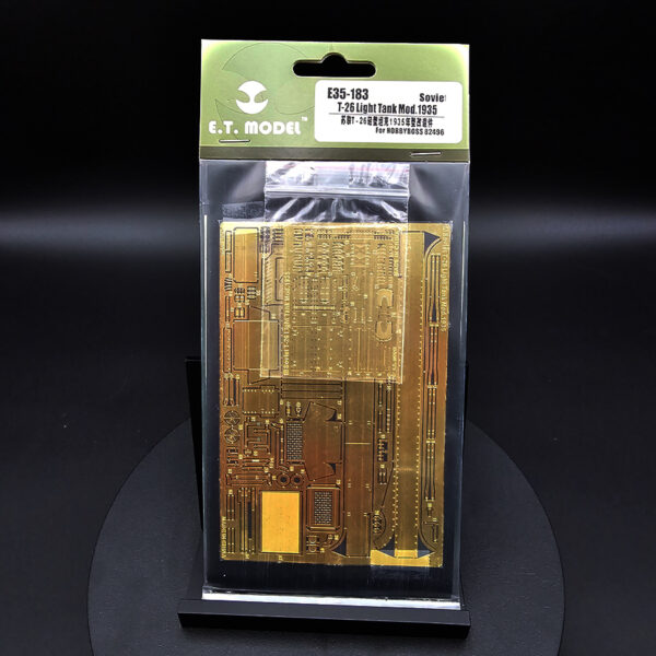ET Model E35-183 Soviet T-26 Light Tank Mod.1935 Hobby Boss 82496