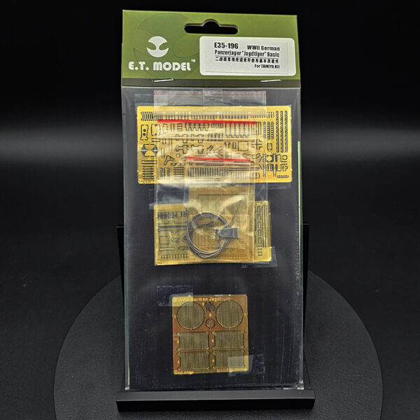ET Model E35-196 WWII German Panzerjager “Jagdtiger” Basic For Tamiya Kit
