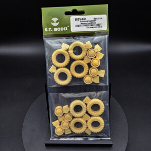 ET Model ER35-047 BTR-60PB Upgraded APC Weighted Road Wheels Trumpeter 01545