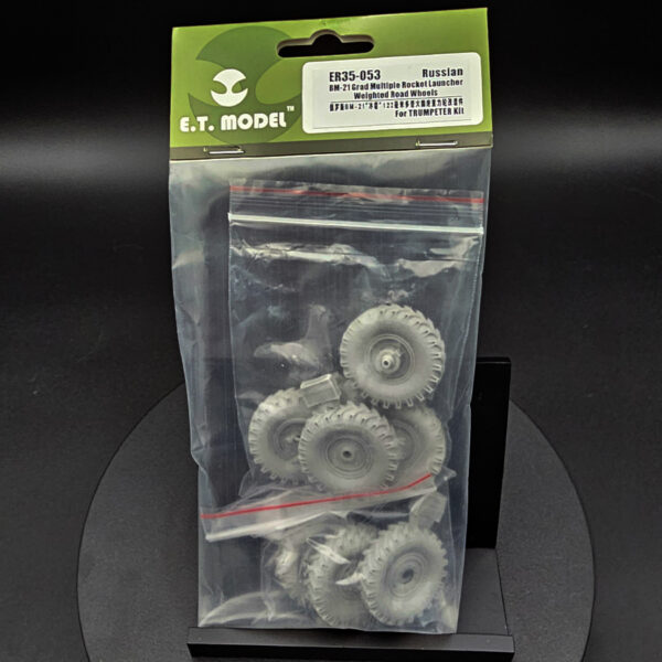 ET Model ER35-053 BM-21 Grad Multiple Rocket Launcher Weighted Road Wheels Trumpeter Kit