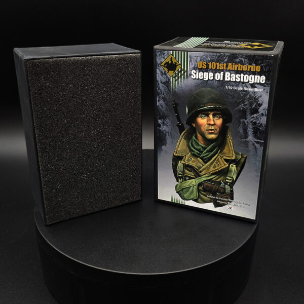 Young Miniatures YM1883 Captain Winters 101st Airborne Bastogne 1-10 Resin Kit Stash Sale