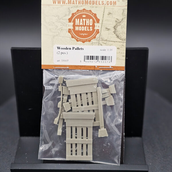 Matho Models 1-35 Wooden Pallets 2pc Aftermarket Factory Sealed