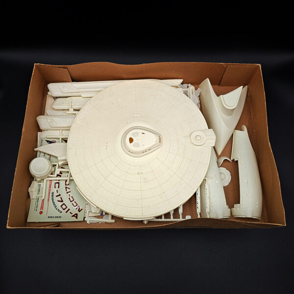 AMT ERTL 1-537 Star Trek IV Voyage Home USS Enterprise Open Box Complete Stash Sale
