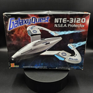 Pegasus Hobbies 1-1400 Galaxy Quest NTE-3120 NSEA Protector Open Box Complete Stash Sale