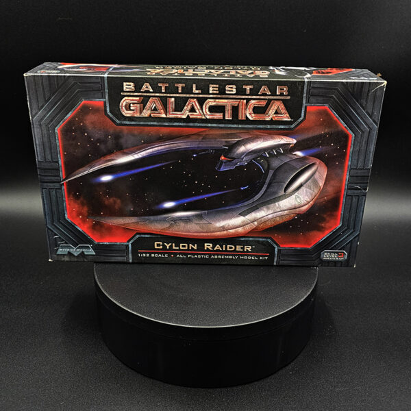 Moebius 1-32 Cylon Raider Open Box Complete OOP Stash Sale