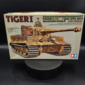 Tamiya 1/35 Scale Tiger I Sd.Kfz. 181 Individual Track Links Open Box Complete Kit
