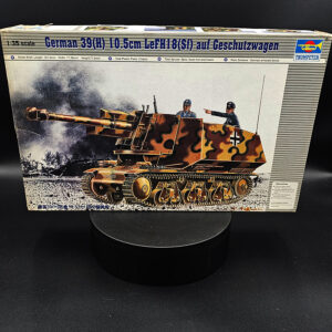 Trumpeter 1/35 German 39(H) 10.5cm leFH18(Sf) auf Geschutzwagen 00353 Sealed Complete