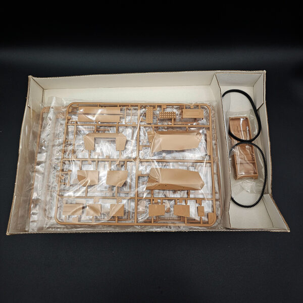 Trumpeter 1/35 German 39(H) 10.5cm leFH18(Sf) auf Geschutzwagen 00353 Sealed Complete