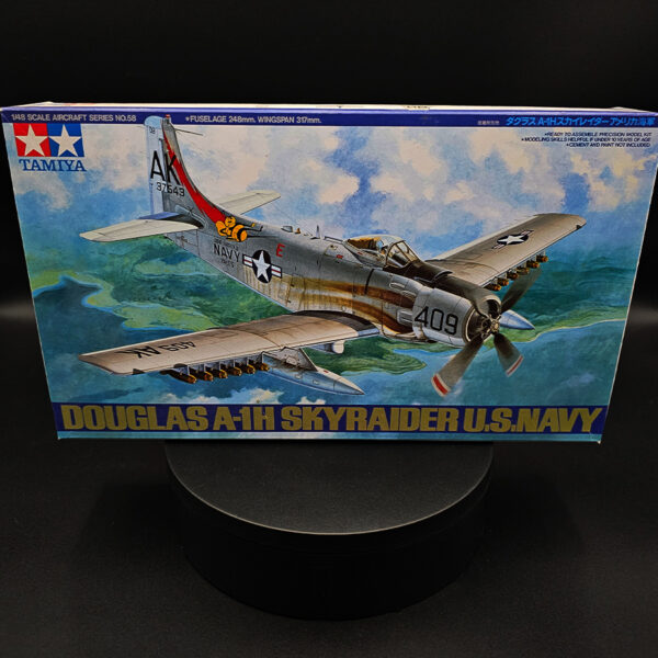 Tamiya 1/48 Douglas A-1H Skyraider U.S. Navy aircraft model kit open box complete