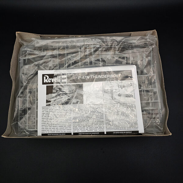 Revell 1/48 P-47N Thunderbolt aircraft model kit open box complete