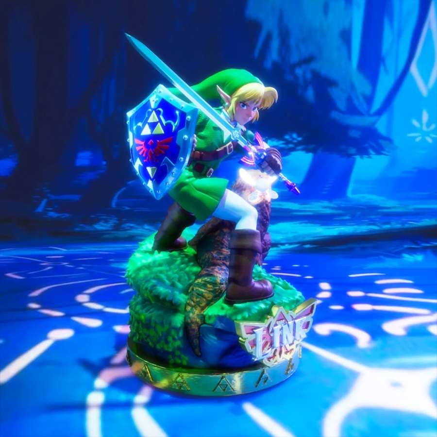 UEL Winner Link fantasy hero resin print with sword, shield, and base logo, 12.5 inches tall