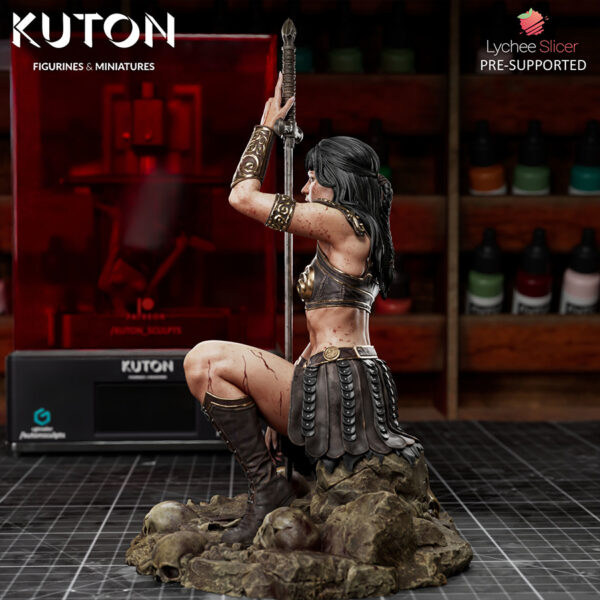 Kuton Sculpts Xena Warrior Princess 1/10 scale resin print figure with sword and skull base, unpainted kit.
