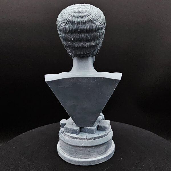 Bride of Frankenstein 1/9 scale resin bust kit with base and name plate unpainted