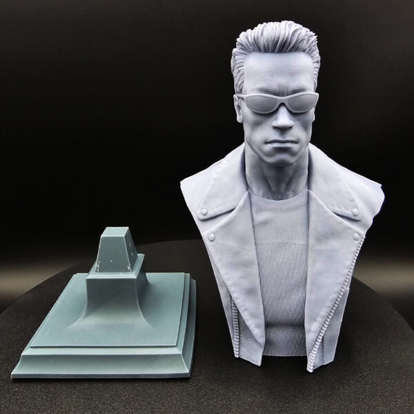 Misprint CA3D 1/6 scale Terminator bust resin 3D print with base by HLI3DFX